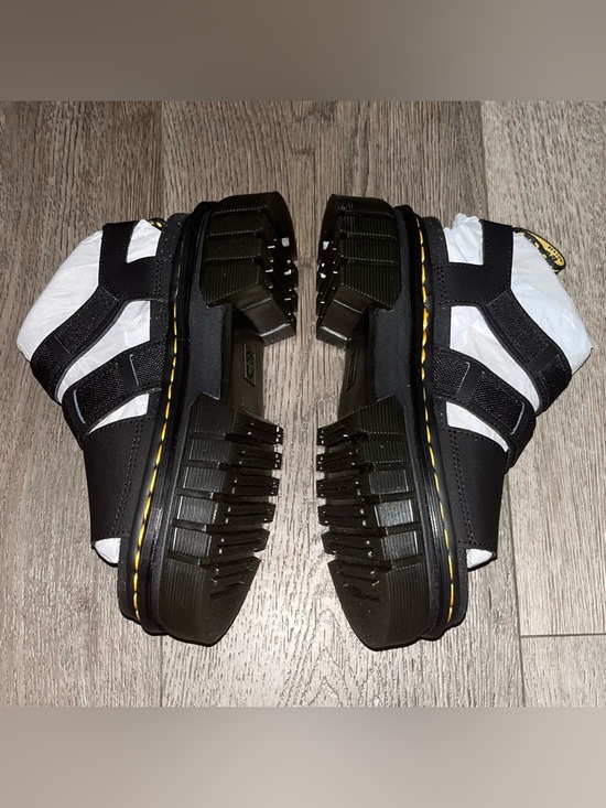 NWT Dr. Martens Ricki Leather 3-Strap Platform Sandals Size 7 - Picture 6 of 8